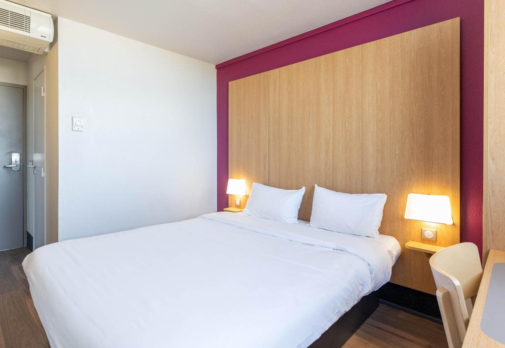 Lyon Hotel 2*